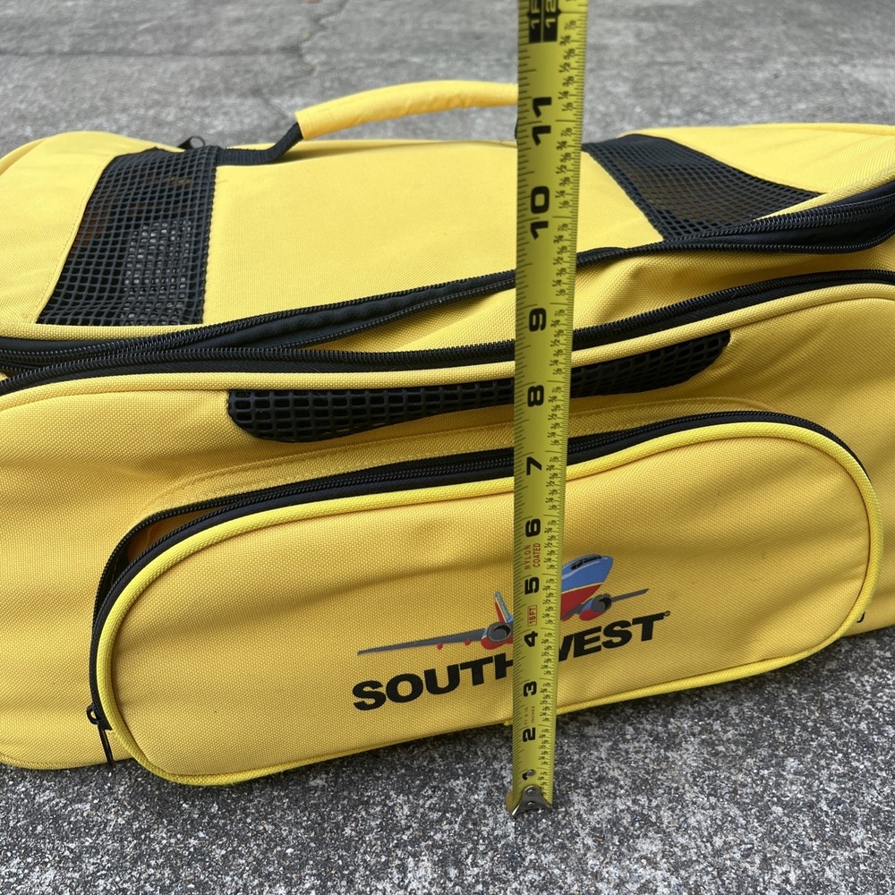 Southwest Airline Approved Pet carrier Large 18 X 13.5 X 10 Vented & Expandable - Picture 6 of 10